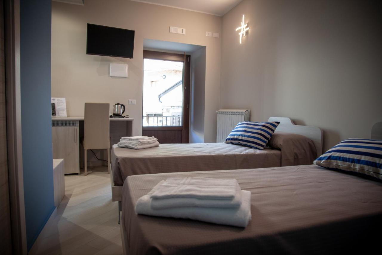 Al Centro Casa Vacanze Mistretta Ngoại thất bức ảnh