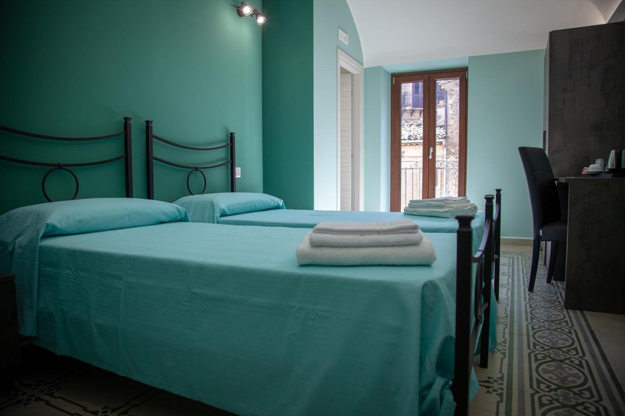 Al Centro Casa Vacanze Mistretta Phòng bức ảnh
