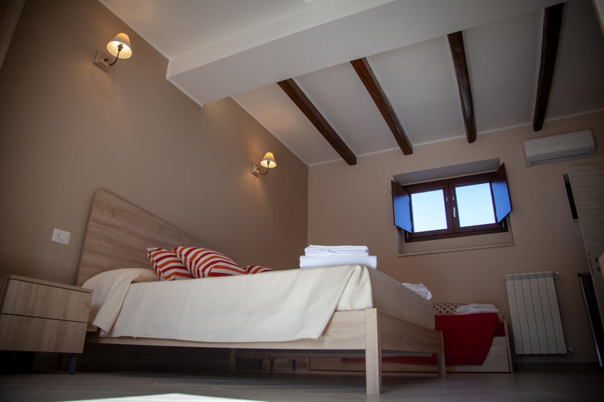 Al Centro Casa Vacanze Mistretta Phòng bức ảnh